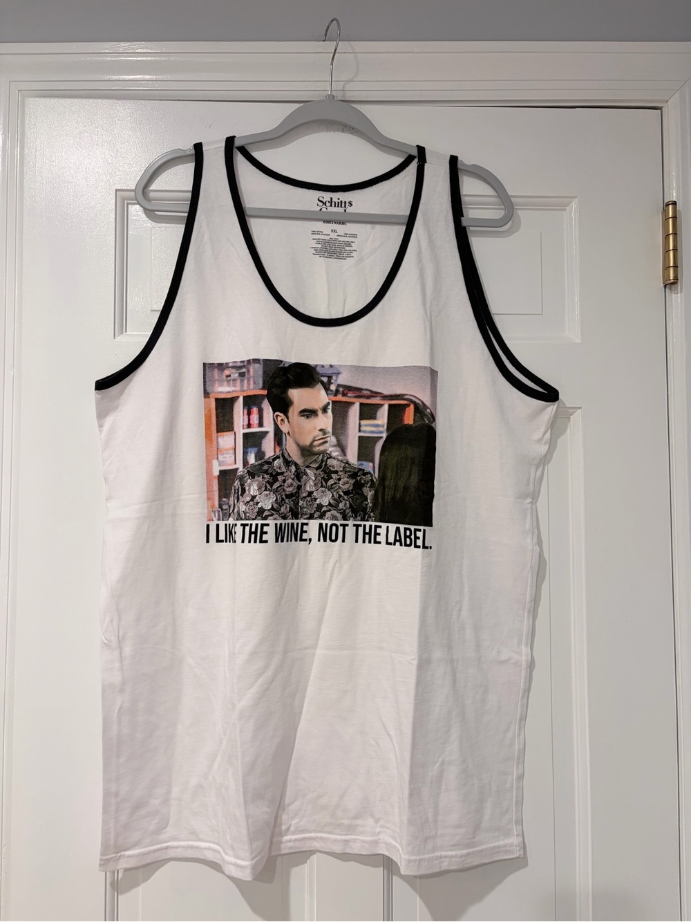 Schitt’s Creek “I Like the Wine, Not the Label” Tank Top XXL